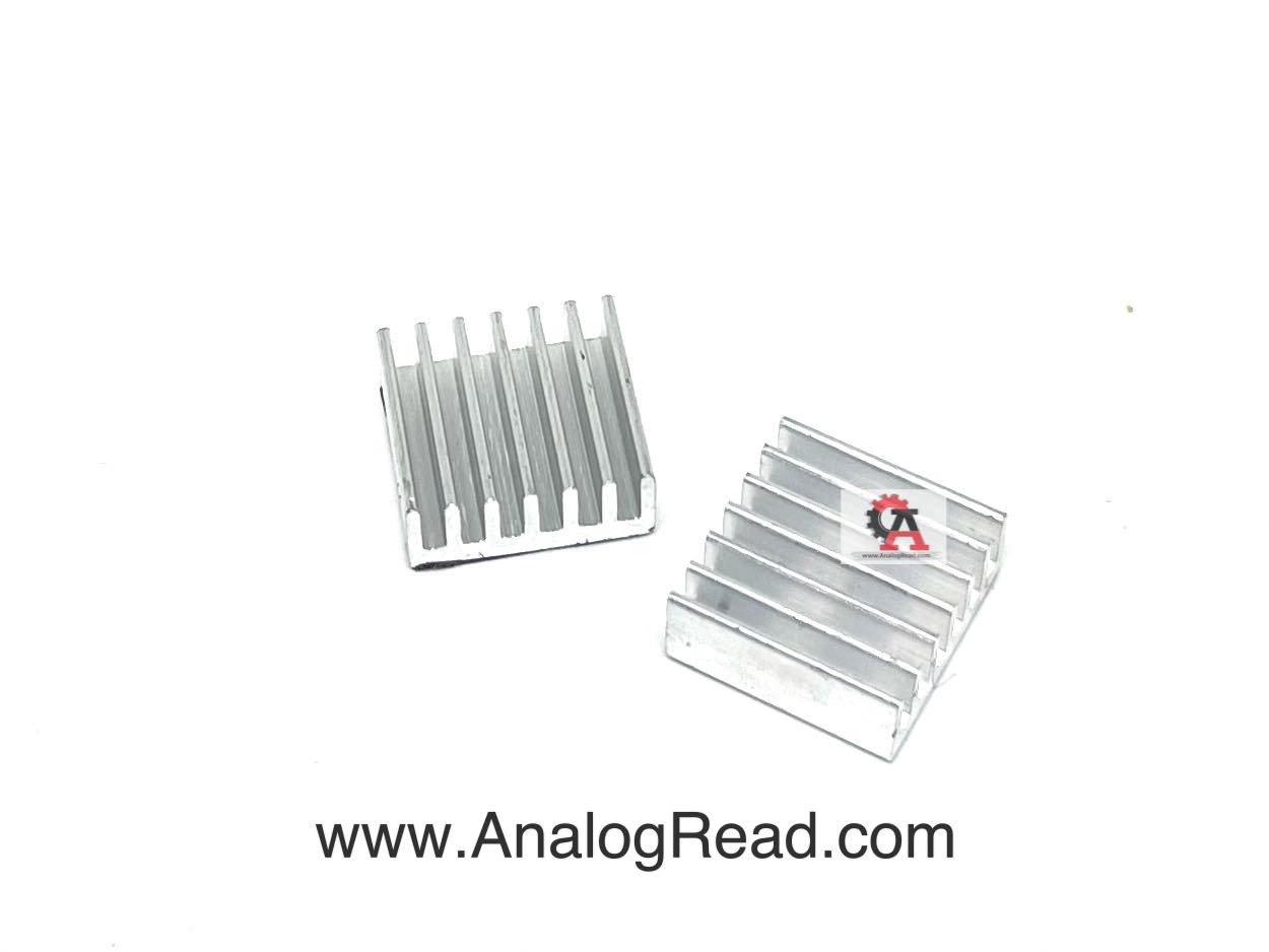 แผ่นระบายความร้อน heatsink 1.4x1.4cm (2ชิ้น)