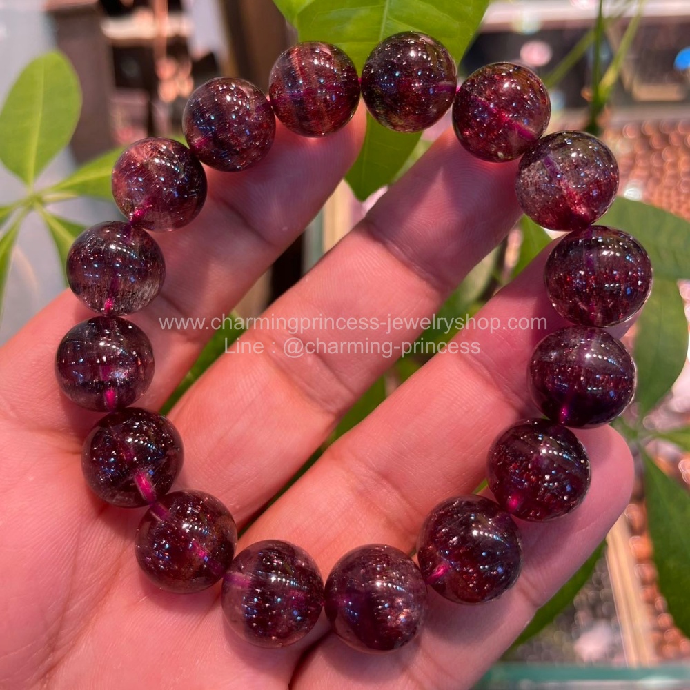 Natural Fireworks Red Super Seven 13.4 มม AAA+++ Bracelet (Lepidocrocite เลพิโดโครไซต์ )ให้แรงบันดาลใจในการแสวงหาความรู้ทางปัญญา ส่งเสริมความคิดที่ชัดเจน ให้โอกาสทางการศึกษา หรือเกี่ยวข้องกับการเรียนรู้ในทุกมิติ ที่จะเป็นประโยชน์สำหรับชีวิตผู้ครอบครอง