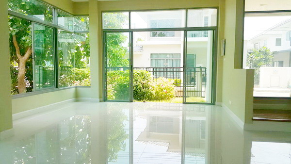 บ้านเดี่ยว ม.เพอร์เฟคเพลส สุขุมวิท 77 เฟส 5 ซ.ลาดกระบัง 20/3 ถ.ลาดกระบัง บางพลี สมุทรปราการ หลังมุม ใหม่-สวย