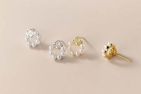 ต่างหูสำหรับผิวแพ้ง่าย เงินแท้ 92.5% Camelia pearl_ES796