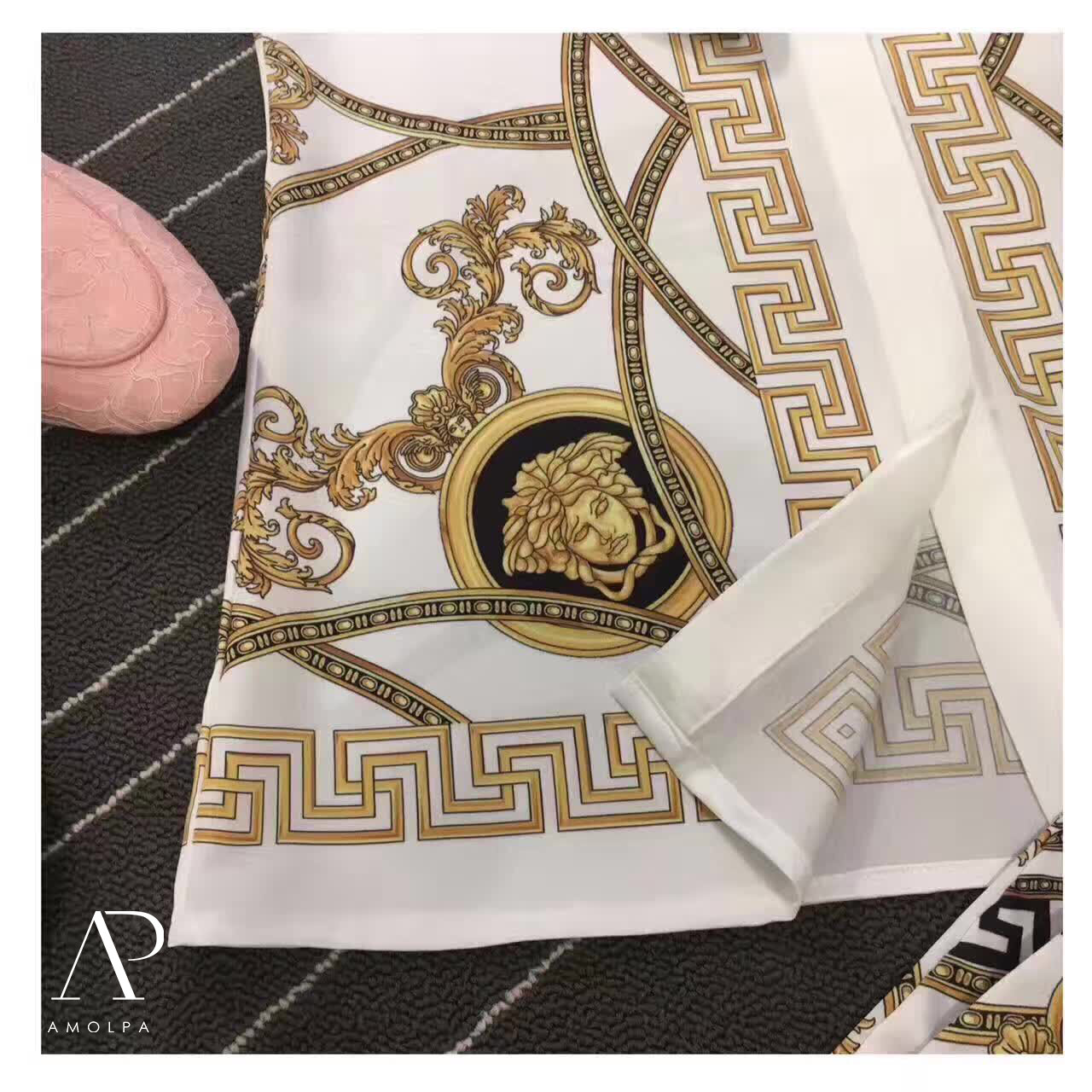 เสื้อ+กางเกง ลายVERSACE ปริ้นลายทั่วตัว ผ้าซิลล์ ลื่นๆเย็นๆ ใส่สบายมากๆ