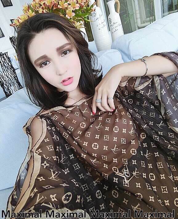 พร้อมส่ง เซทผ้าคลุมไหล่ LV & เสื้อสายเดี่ยว :Recommeded!!เสื้อคลุมไหล่โมโนแกรม งานแบรนด์ Louisvuitton