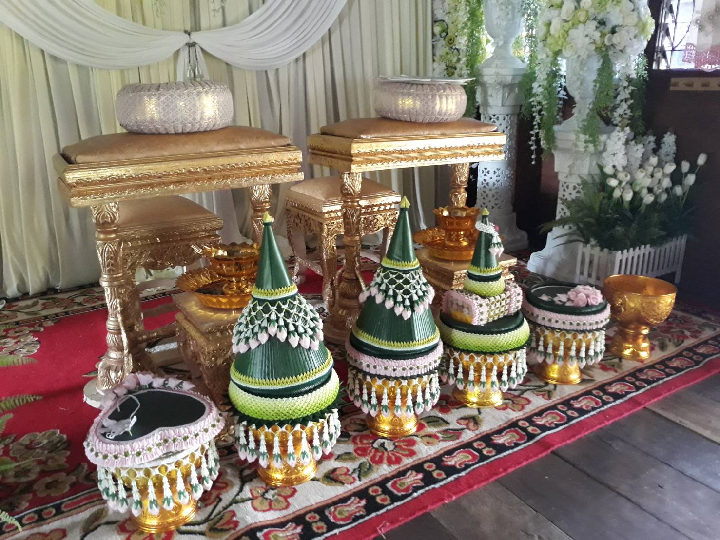 ซุ้มรดน้ำสังข์งานแต่งงาน