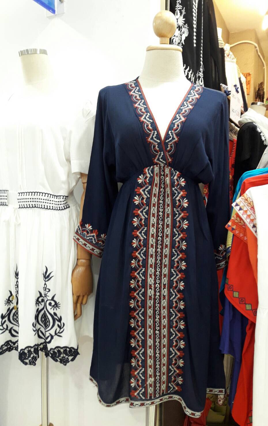 New!!! มินิเดรสเกาหลีปักลายสไตล์โบฮียน ความยาวคลุมเข่า แบบคุณอาย กมลเนตร ใส่ค่ะ