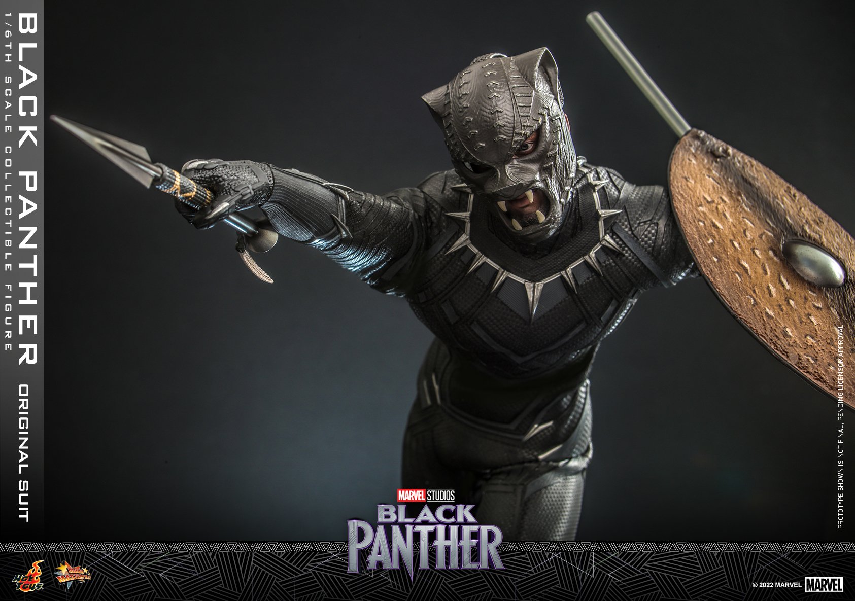 Hot Toys MMS671 1/6 Black Panther Legacy - Black Panther (Original Suit)