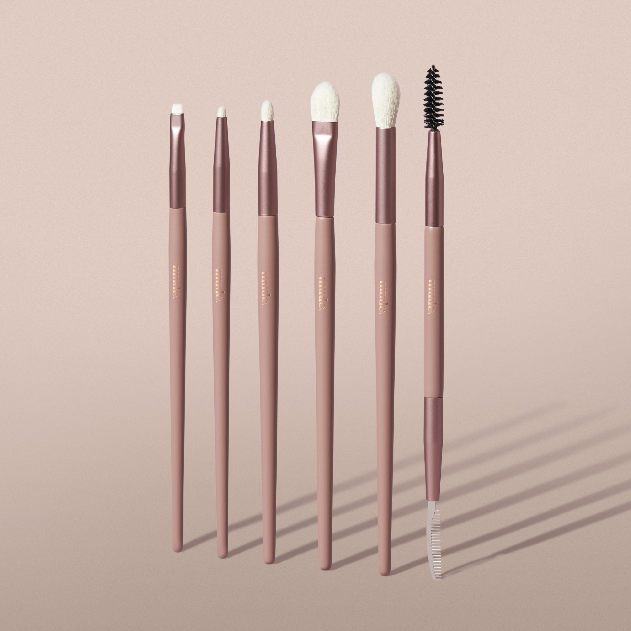 MUDE EYE TRIAL KIT SET ฟรีซองใส่แปรง (เซต แปรง แต่งหน้า)