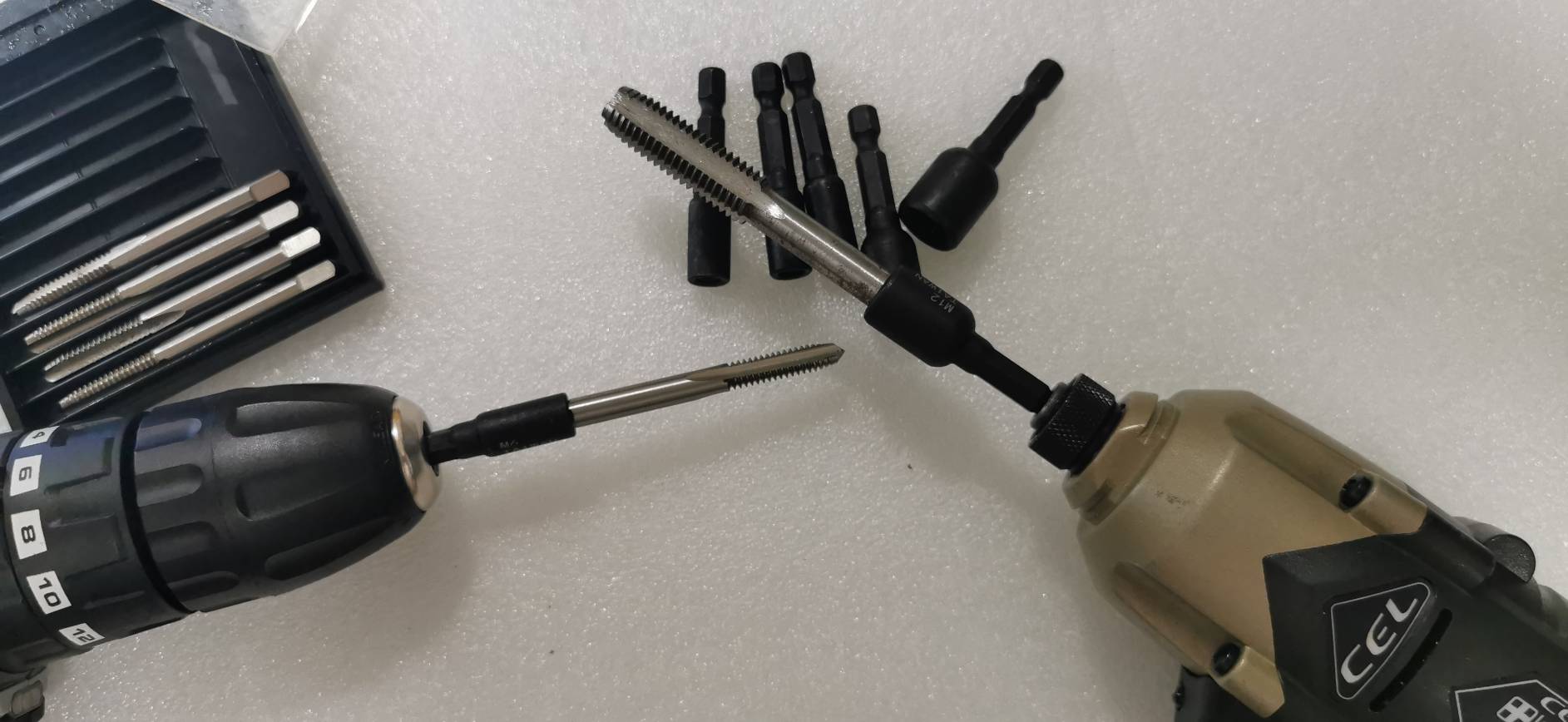 AD46 ชุดบล็อกสำหรับใส่ดอกต๊าป M4-M14 แกนหกเหลี่ยม 1/4 *** ไมไ่ด้แถมดอกต๊าป