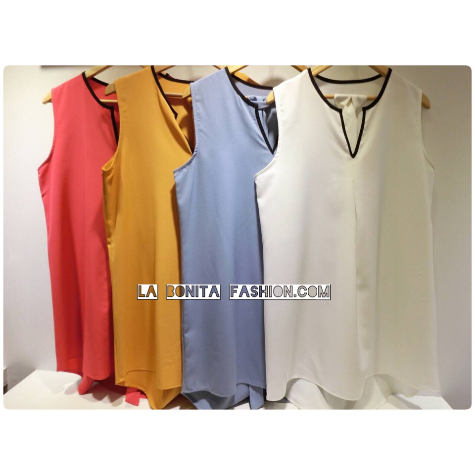 Collins Dress (ONLY @Naked Studio) เดรสสั้นคอวีขลิบดำ หน้าสั้น-หลังยาว มาพร้อมเชือกมัดเอว (ผ้าเดียวกับเดรส)