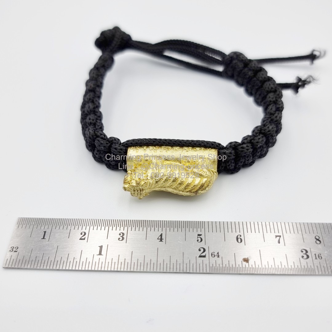 ข้อมือตะกรุดพญาเสือมหาอำนาจ เหมาะกับการติดตัวเพื่อแคล้วคลาด มหาอำนาจ และกำจัดอุปสรรคทั้งปวง หลวงพ่อเปิ่น วัดบางพระ จ นครปฐม