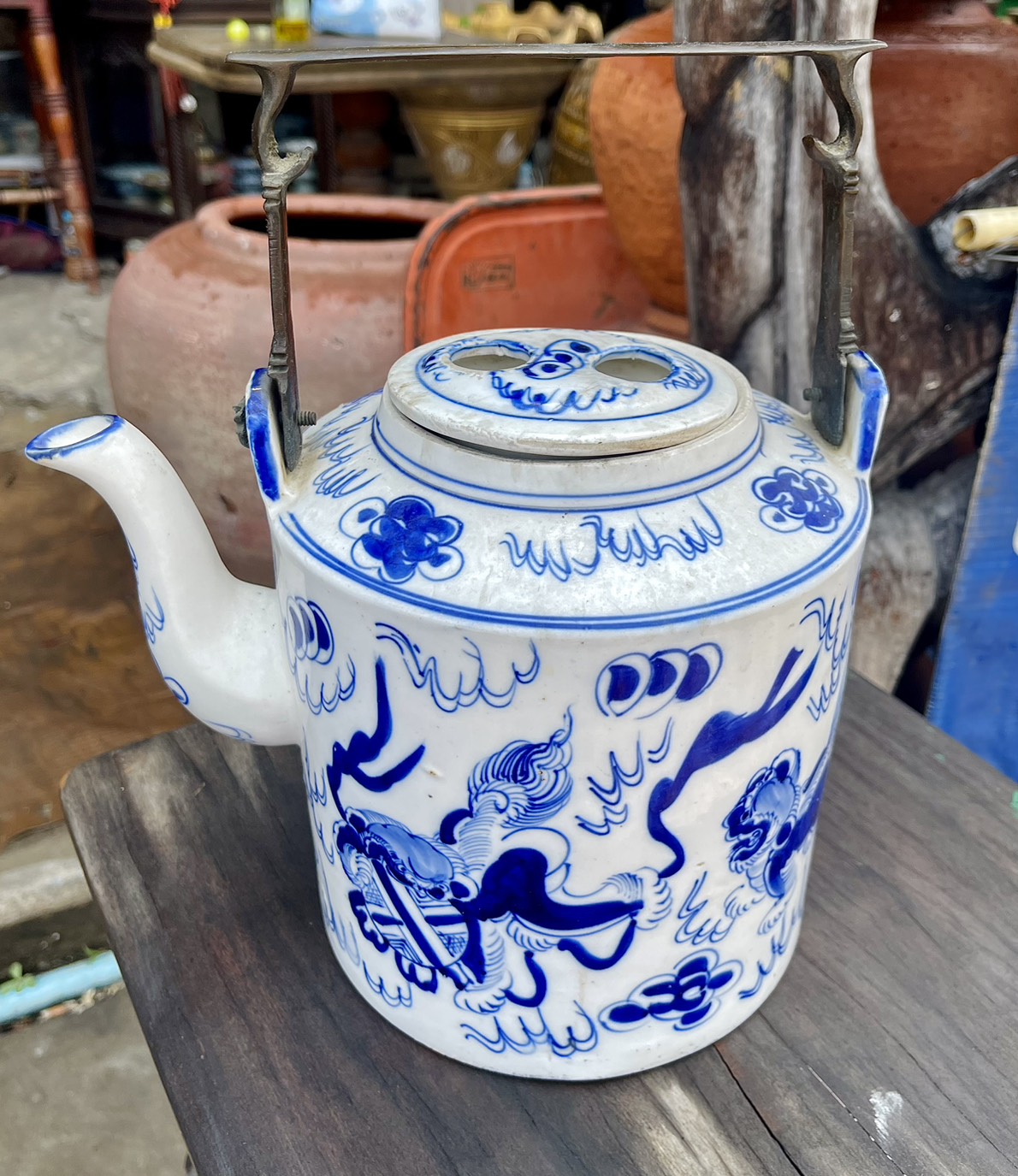 กาน้ำชาจีน ลายคราม ใบใหญ่ กาปังเคย ลายสิงห์เล่นเชือก