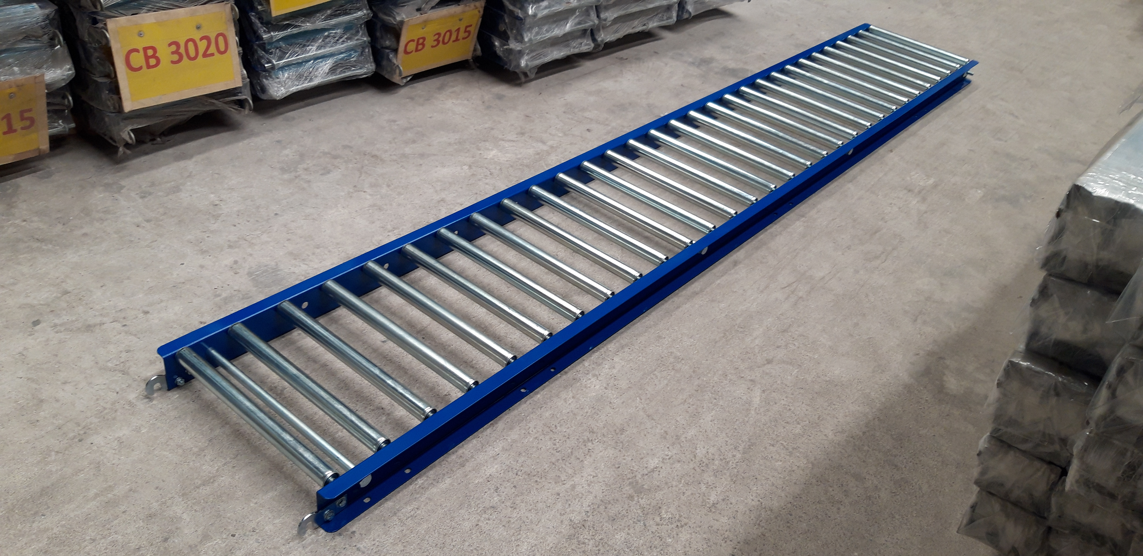 SPEEDWAY รางลูกกลิ้งลำเลียงสินค้า กว้าง 40 cm ยาว 3 M ( Model SR32B - 4030 )