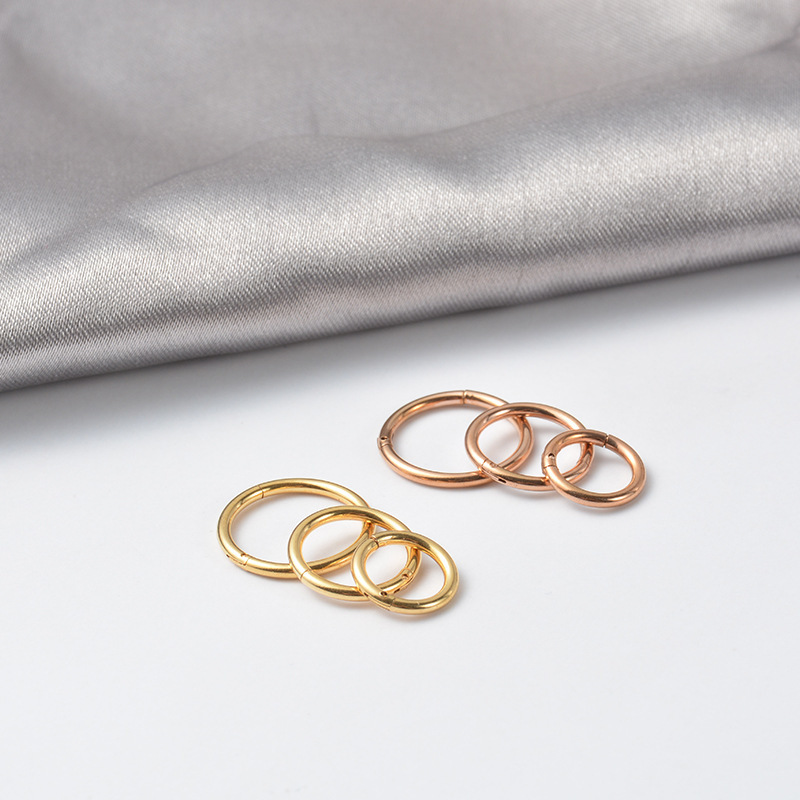 “เช็คสินค้าทัก line ก่อนโอนนะคะ”(ไทเทเนี่ยม 100%) แนะนำ!!! Hoop แบบก้านเรียบเท่ากันทั้งหมด หมุนได้รอบ ใส่สบาย(ราคา/ข้าง)_ET930