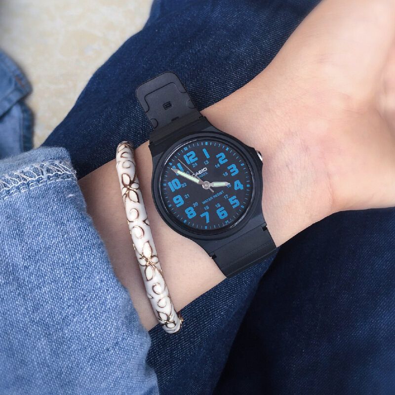 นาฬิกาข้อมือ Casio Standard สายยางเรซิ่น รุ่น MQ-71 Series MQ-71-1B MQ-71-2B MQ-71-4B