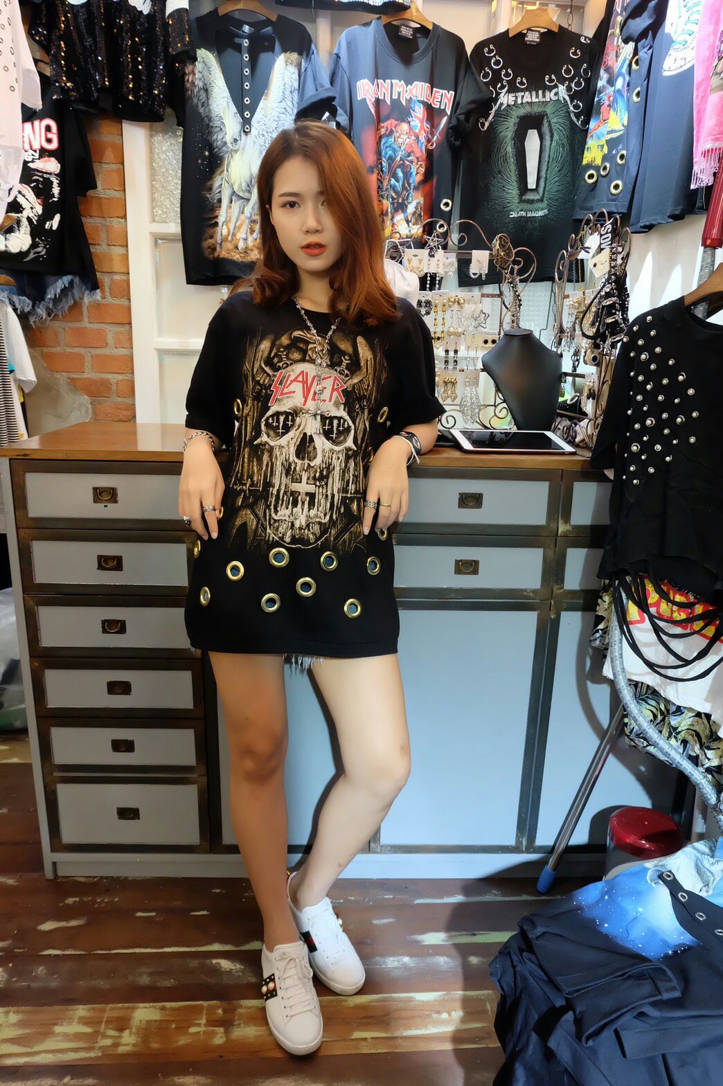 เสื้อยืดกระโหลกใส่ได้ทั้งชาย/หญิง