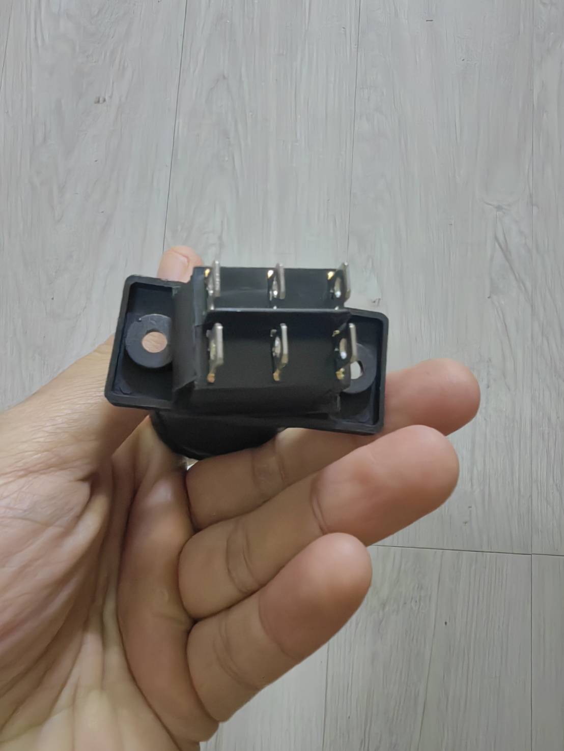 OT233 สวิตช์เกียร์ลูกศรไฟฟ้า ด้านหน้า และด้านหลัง สําหรับเด็ก 1 ชิ้น