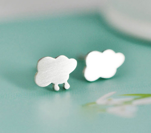 ต่างหูสำหรับผิวแพ้ง่าย เงินแท้ 92.5% เมฆฝนลมหนาว