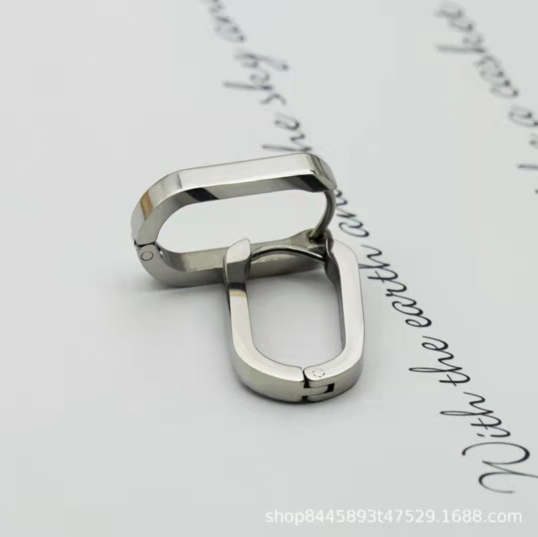 “เช็คสินค้าทัก line ก่อนโอนนะคะ”ต่างหูสำหรับผิวแพ้ง่าย U hoop_ET926