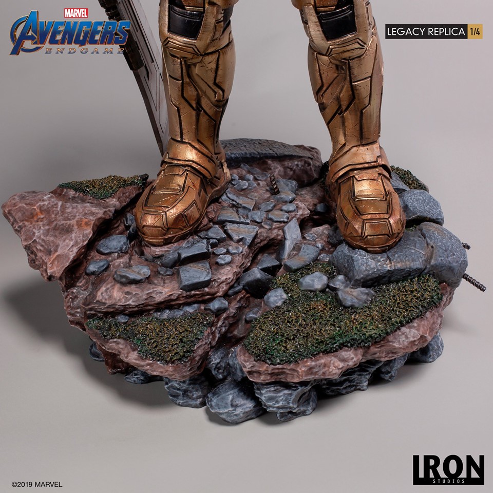 Iron Studios Deluxe Legacy Replica 1/4 Avengers Endgame - Thanos