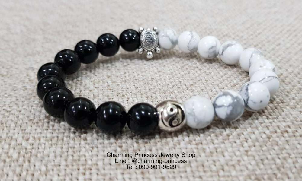 Black Onyx, Howlite with Sterling Silver Ying Yang and Turtle นิล และ ฮาวไลท์ 8 มม ประดับเงินแท้หยินหยางและเต่า ป้องกัยภัยจากผู้ไม่หวังดี สุขภาพแข็งแรง ปรับสมดุลย์ในร่างการและสภาวะแวดล้อม เพิ่มพลังบวก