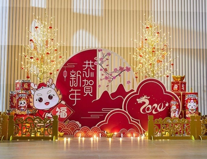 โทนสีแดง มงคล สีสันของความเป็นมงคลที่เราคัดสรรสินค้ามาให้เช่าตกแต่ง