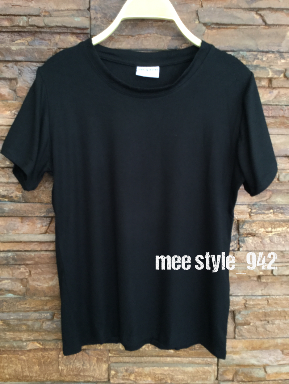 เสื้อยืดแฟชั่นสีพื้นแบบดาราใส่