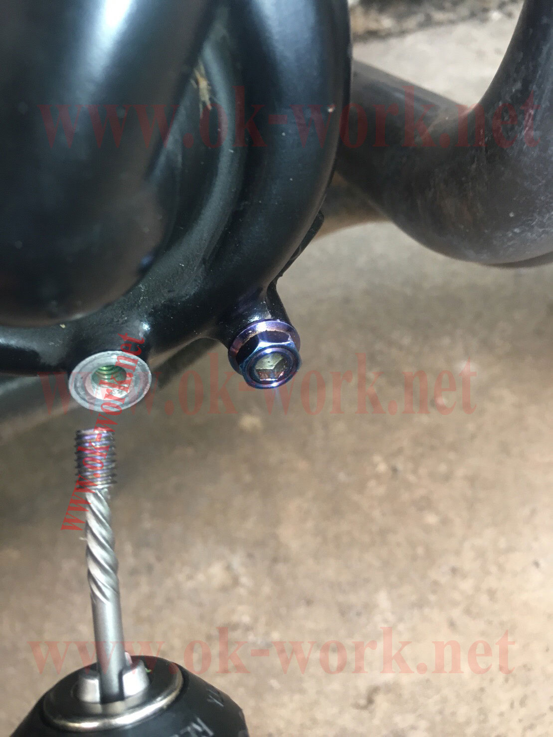 SX07 ชุดถอนเกลียวซ้าย M3-M12คุณภาพสูง สำหรับงานหนัก 11 ชิ้น พร้อมดอกสว่าน