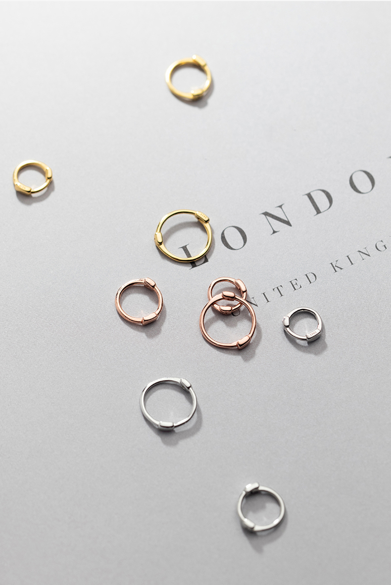 “เช็คสินค้าทัก line ก่อนโอนนะคะ”ต่างหูสำหรับผิวแพ้ง่าย เงินแท้ 92.5% Landi _ES697