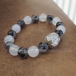 Rutilated Quartz Black, Moonstone, and Ice Quartz ไหมดำ 10 มม หรือ แก้วขนเหล็ก มูนสโตน 10 มม ไอซ์ควอทซ์ 14 มม ประดับเงินแท้กลีบดอกไม้ เรดาร์เรียกเงิน สำหรับหญิงสาวเจ้าเสน่ห์ และฉลาด