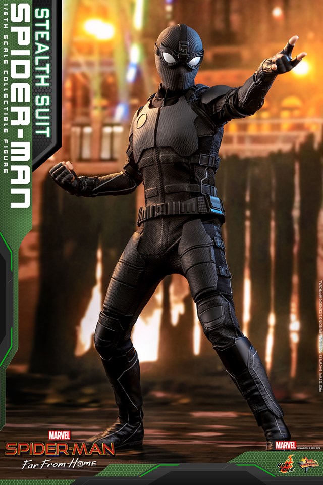 Hot Toys MMS540 Spider-Man: Far From Home - Spider-Man (Stealth Suit)