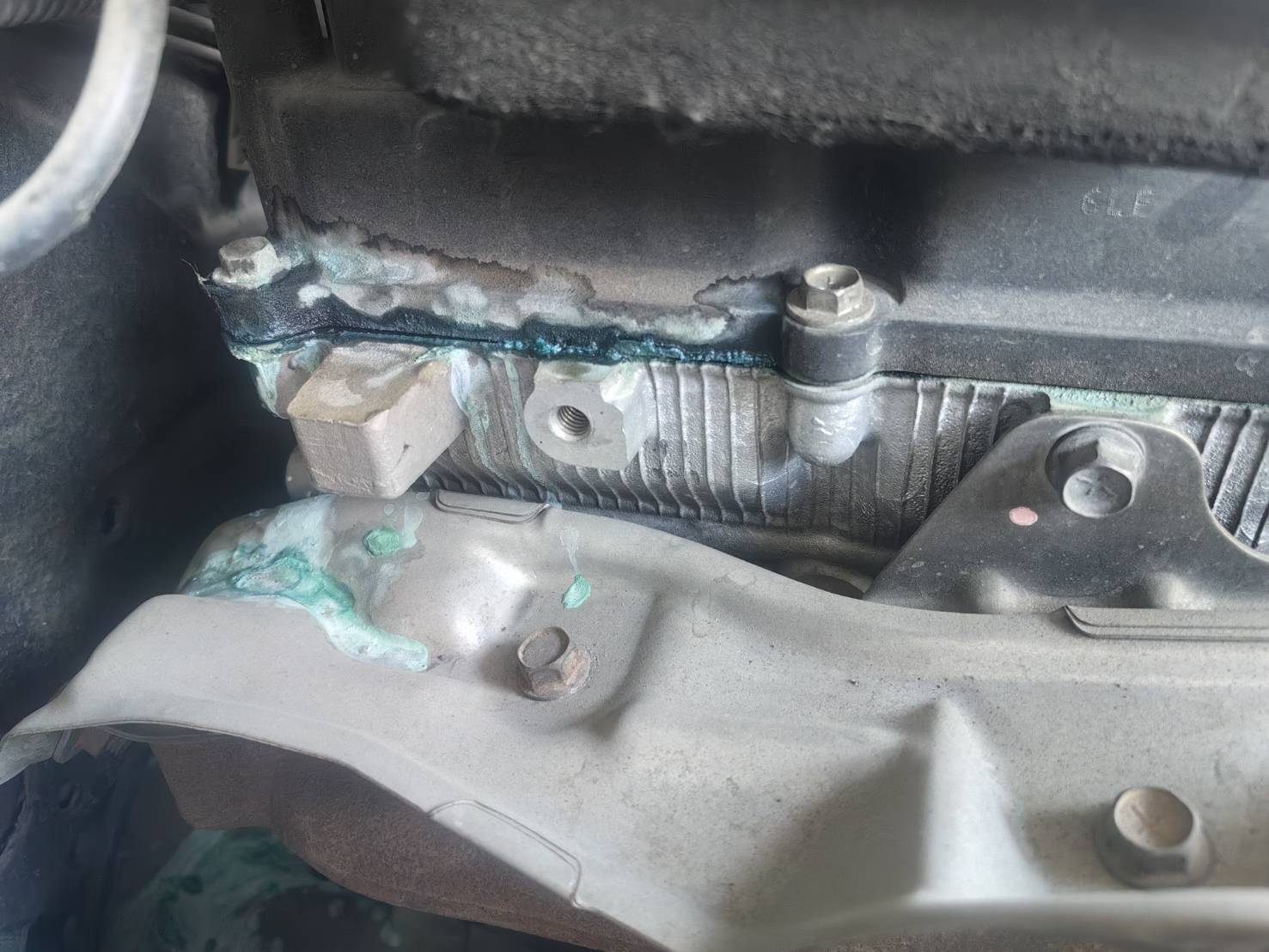 CARE24 น้ำยาซ่อมปะเก็นฝาสูบแตก ฝารา้ว เสื้อร้าว แก้น้ำดัน มีฟองอากาศดันน้ำในหม้อน้ำ Made in USA