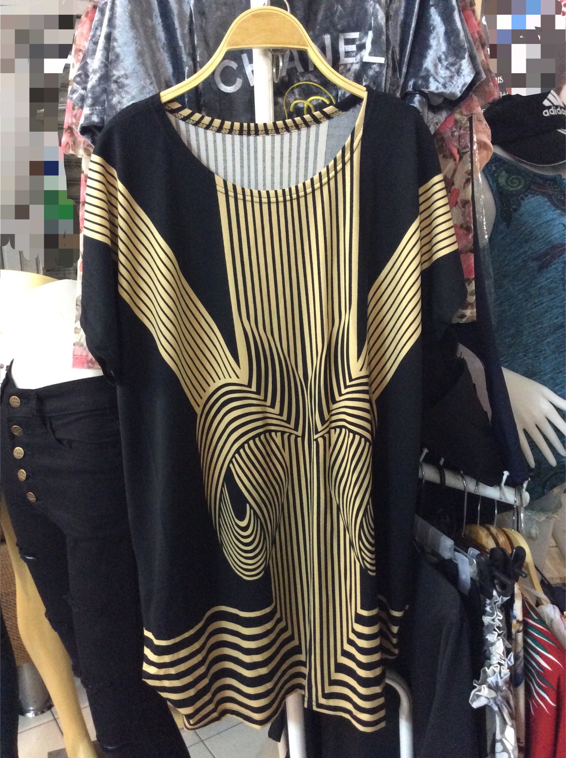 เดรสผ้าคอตตอนผสมผ้าสแปนเนท.. ผ้ายืดเนื้อดีพิมพ์ลาย กราฟฟิก ทรงสวย เนื้อผ้าไม่ร้อน