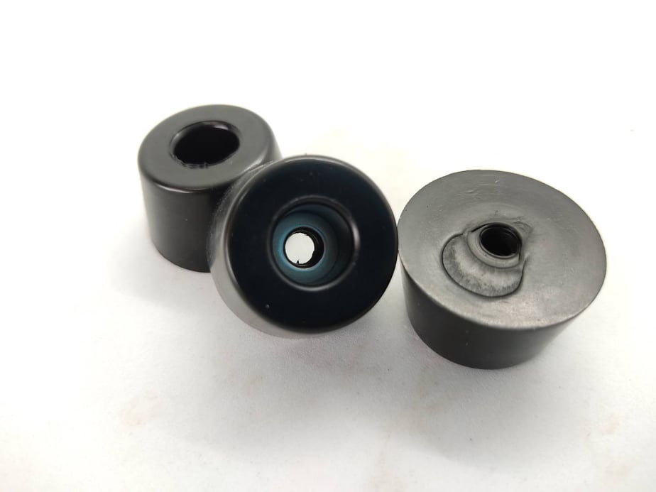 ยางรองขาตั้ง Rubber foot with metal insert - Heavy Duty - 28*22*16.5mm / ชิ้น