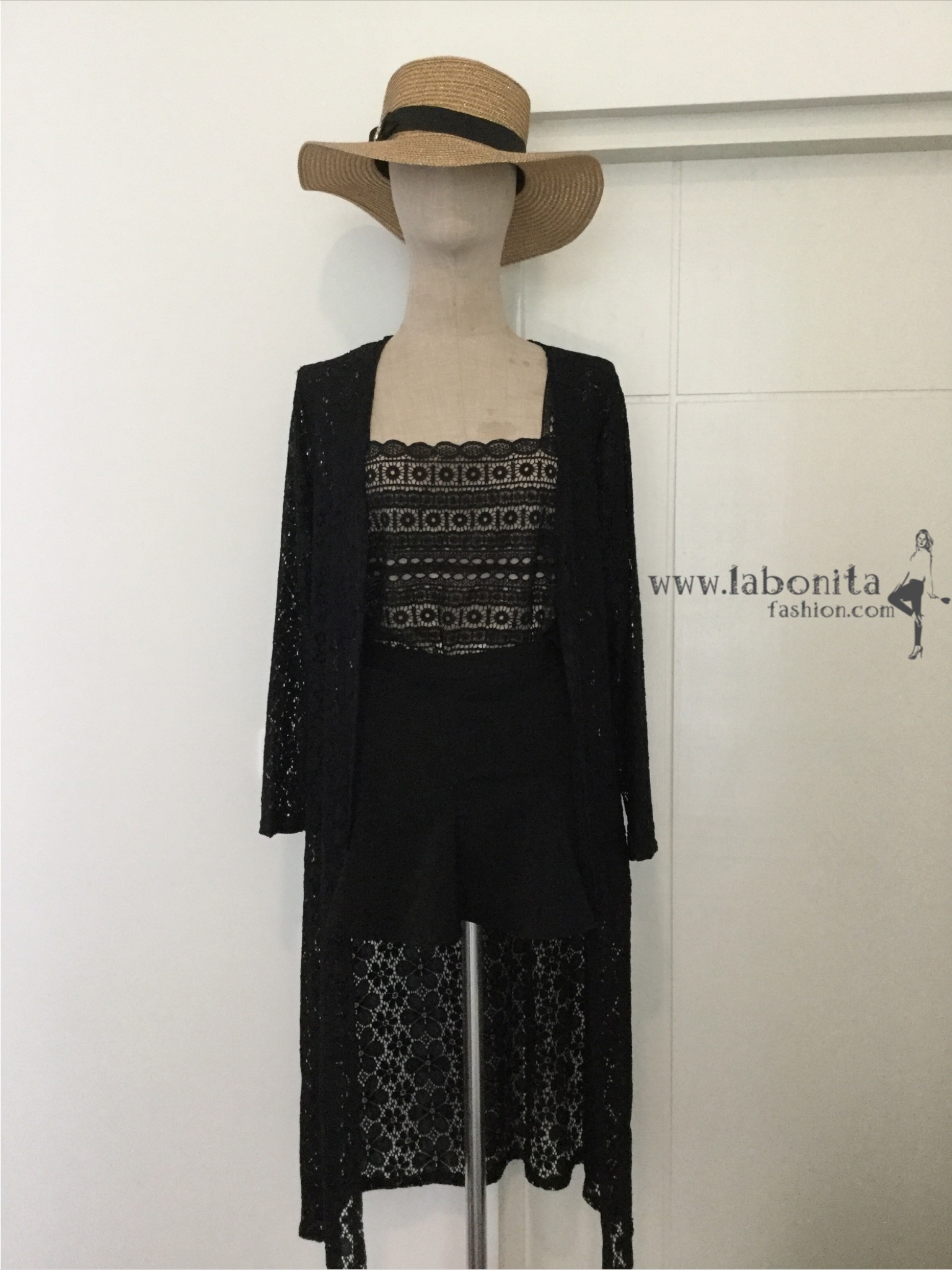 เสื้อคลุมยาวผ้าลูกไม้นุ่มๆ