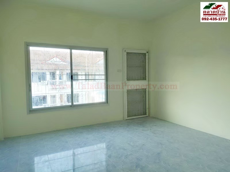 ทาวน์เฮ้าส์ 3 ชั้น ม.สุภาวัลย์ ซ.หทัยราษฎร์ 6 รามอินทรา คลองสามวา กรุงเทพฯ บ้านสวย พร้อมอยู่ ทำเลต้นโครงการ