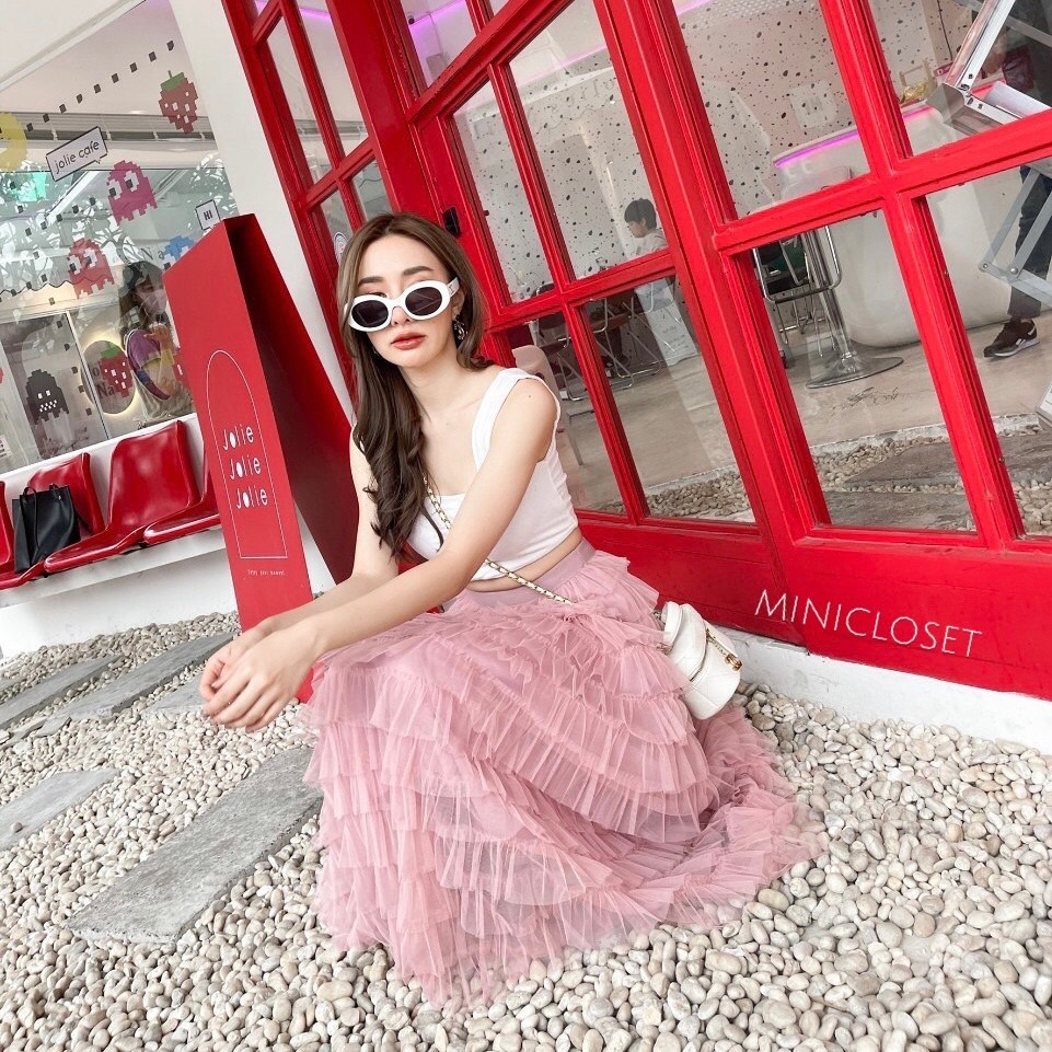 กระโปรงยาวระบายชั้นๆ