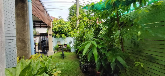 บ้านเดี่ยว ม.กรานต์วดี โครงการติดถนนพุทธมณฑลสาย 3 แขวงบางไผ่ เขตบางแค กรุงเทพฯ หลังมุม ต่อเติมเต็มพื้นที่