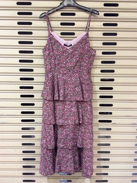 เดรสระบายชั้นๆ ลายดอกเล็กๆน่ารักสไตล์เกาหลี