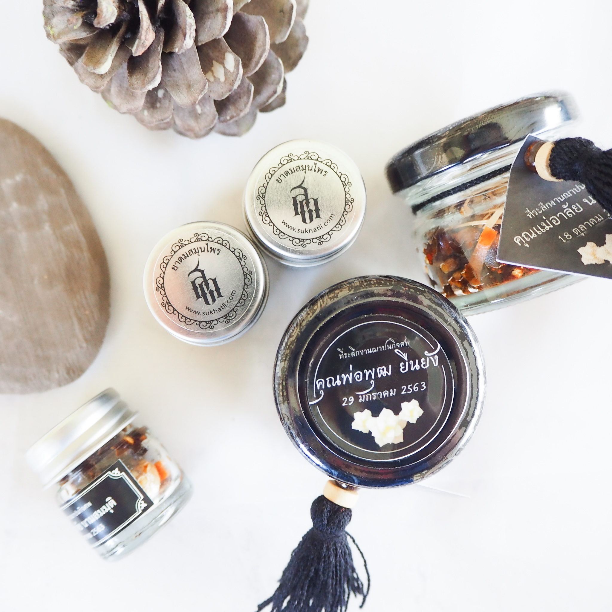 ยาดมสมุนไพร ขนาดเล็ก (100ชิ้น)