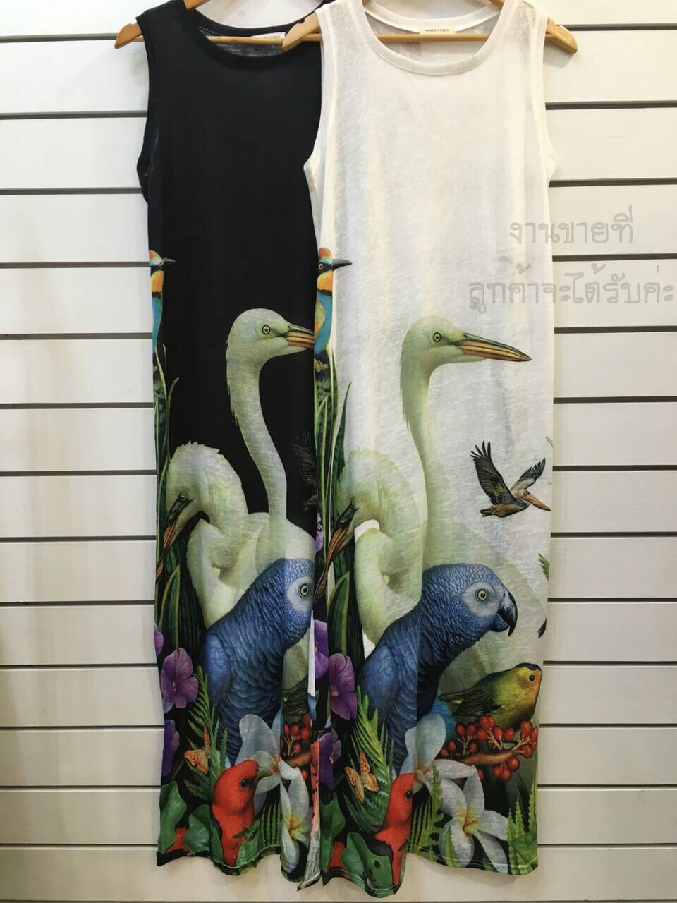 เดรสตัวยาวทรงหรู ปริ้นลายนก ใส่ได้หลายโอกาสแนะนำค่ะ