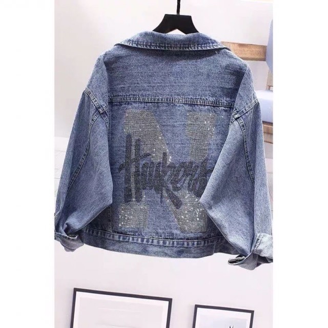แจ๊คเก็ตยีนส์ สไตล์เกาหลี ด้านหลังรีดเพชรสวยๆ