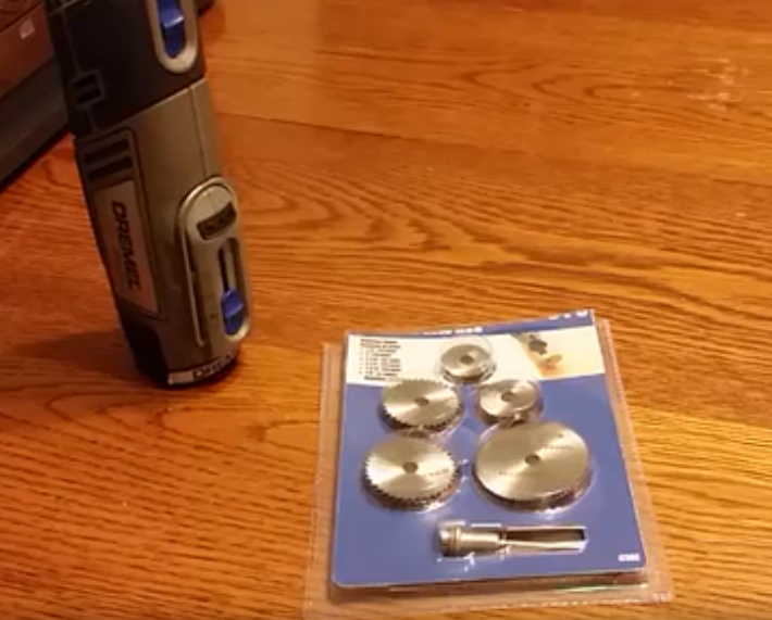 DG06 ชุดใบตัด HSS 5 ใบ แกน 3.2 มิล สำหรับงานไม้ อลูมิเนียม พลาสติก