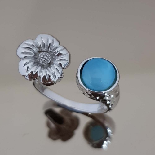แหวนลาริมาร์ ลาริมาร์ แหวนดอกไม้ แหวนเงินแท้ แหวนหินสีฟ้าน้ำทะเล 925 Sterling SIlver Flora Inspired Larimar Ring