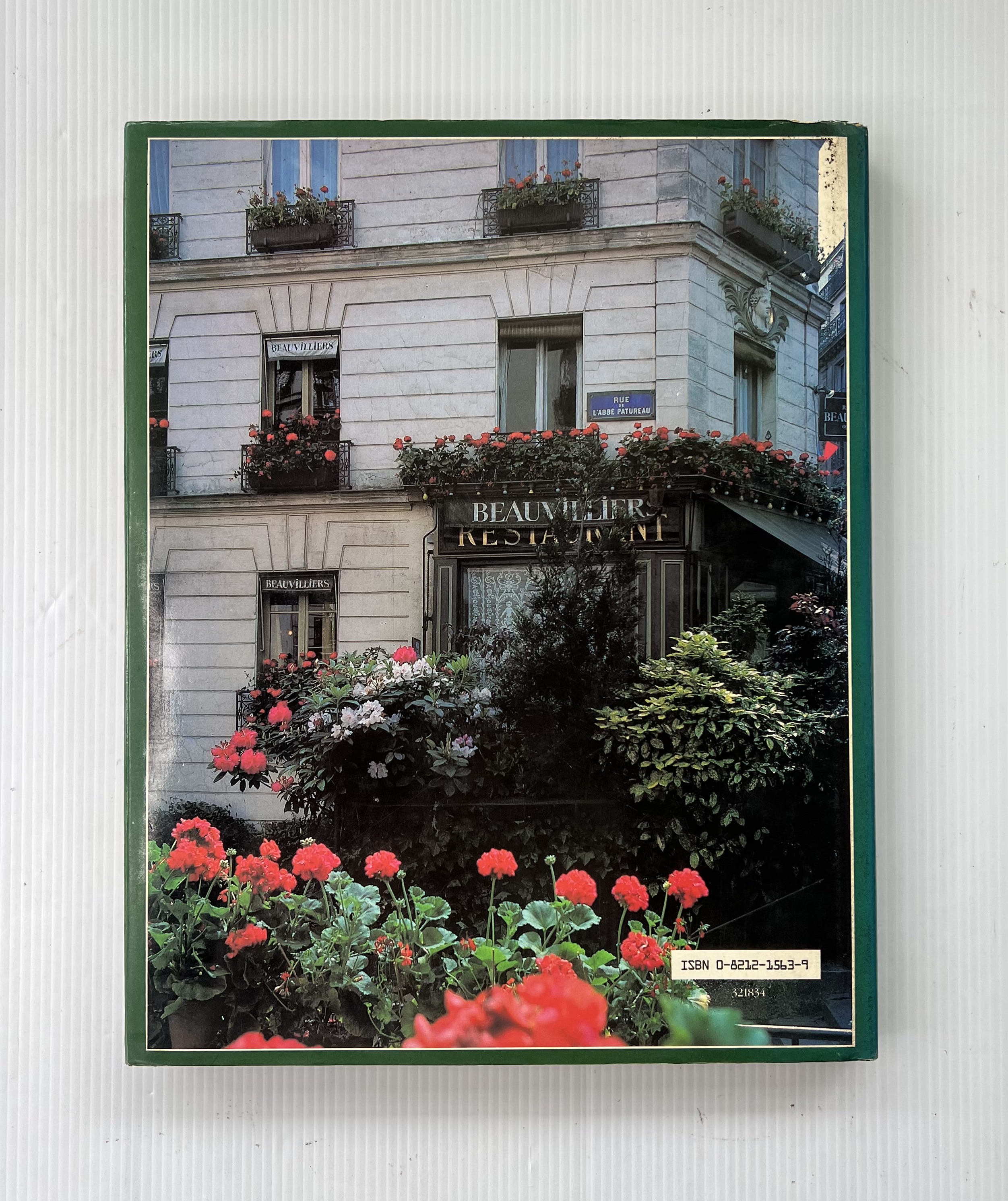 The Gourmet's Tour de France: 27 Great French Restaurants and Their Favorite Recipes Henry Viard January 1, 1984 90-99% Hardcover