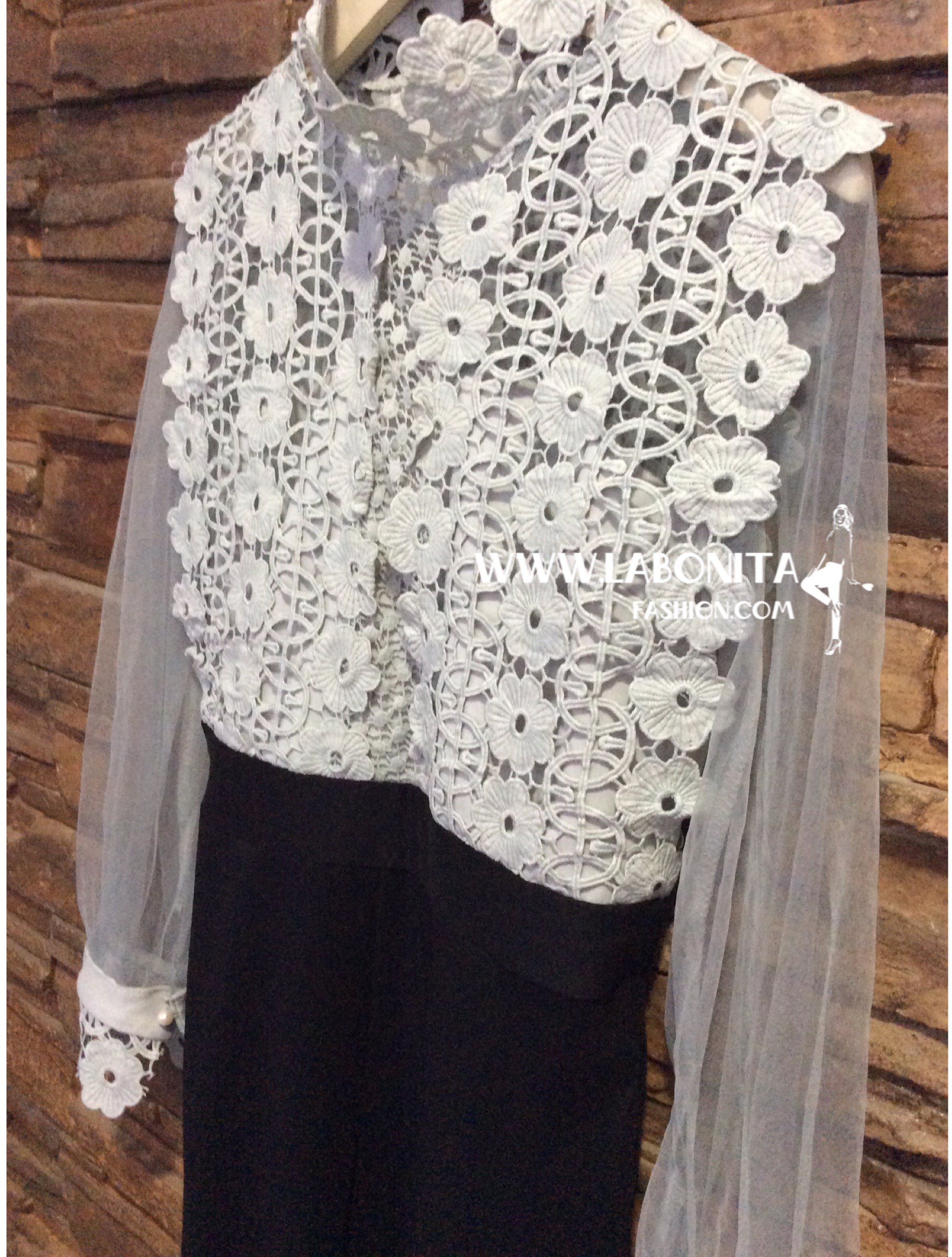 จั้มสูทขายาว ผ้าลูกไม้ตัดต่อกางเกงผ้าอย่าดีมีน้ำหนัก