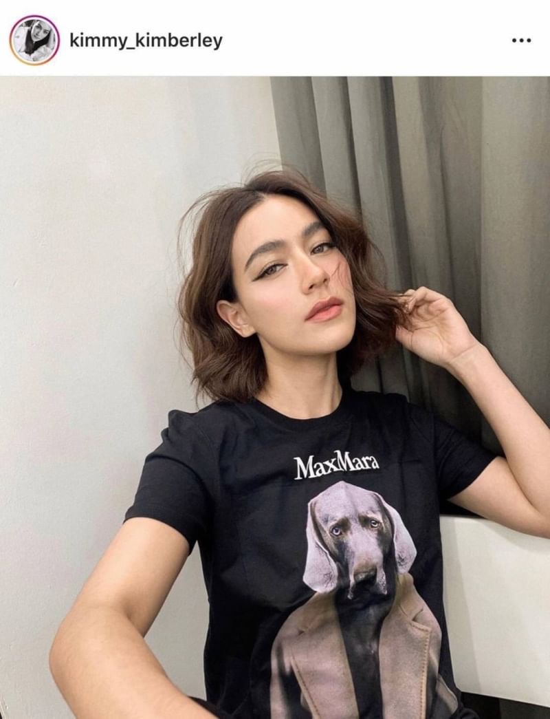 เสื้อยืดสไตล์ MaxMara ลายสุนัข แบบคุณมิว คุณแอน ใส่