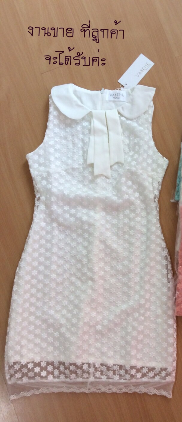 เดรสลูกไม้แก้วฉลุปกบัว ทรงAใส่สวยเลอค่ามากๆ ทรงเป๊ะ เนื้อผ้าใส่สบายมากๆค่ะ