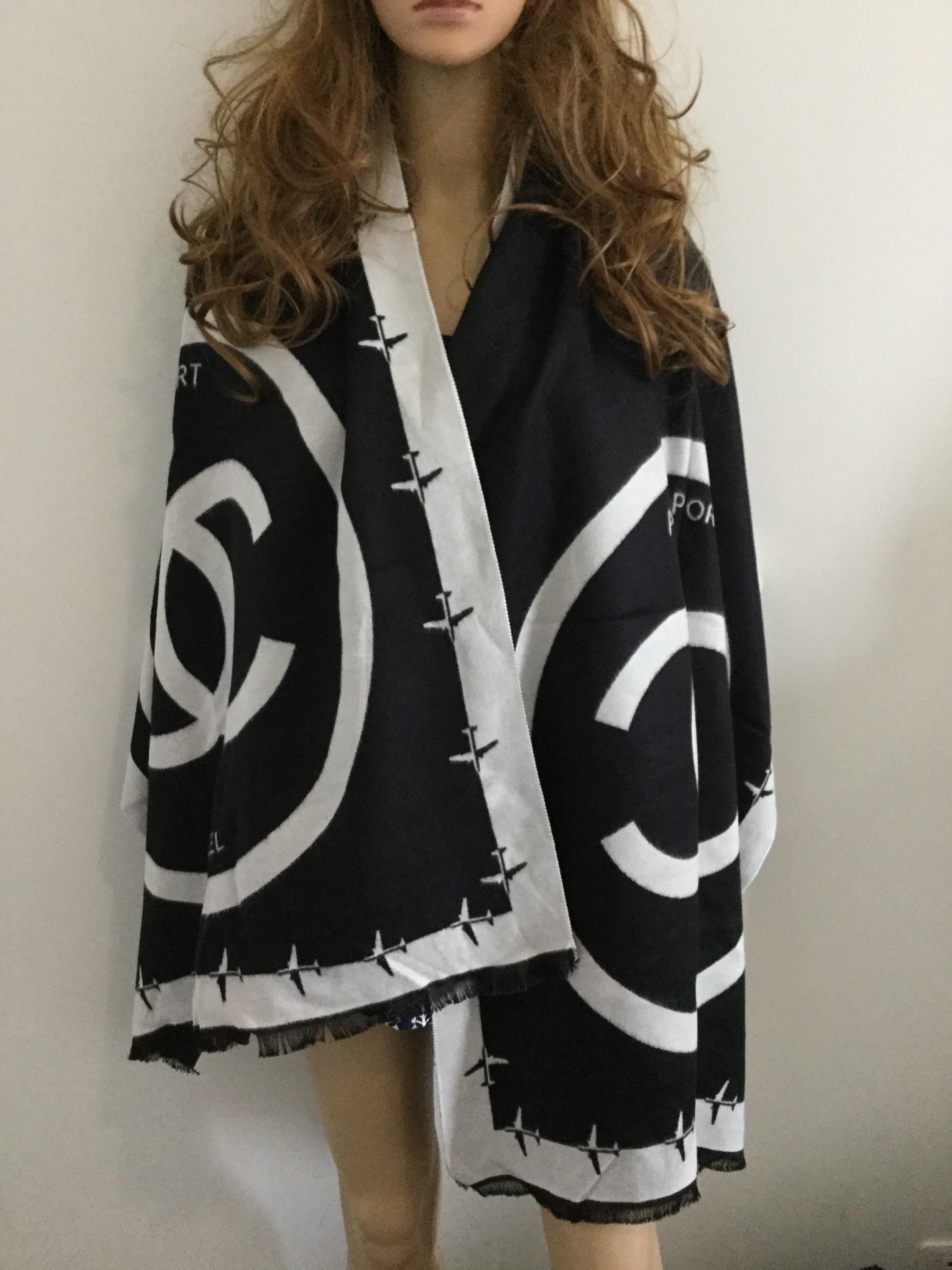 ผ้าคลุมไหล่Gucci ผ้าคลุมผืนใหญ่ใช้ได้2หน้า