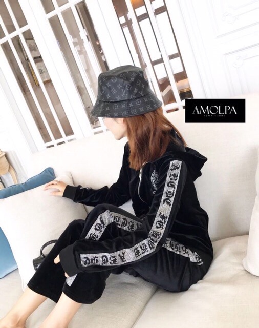 ชุดเซ็ท2ชิ้น เสื้อ+กางเกงขายาว ผ้ากำมะหยี่ งานป้าย