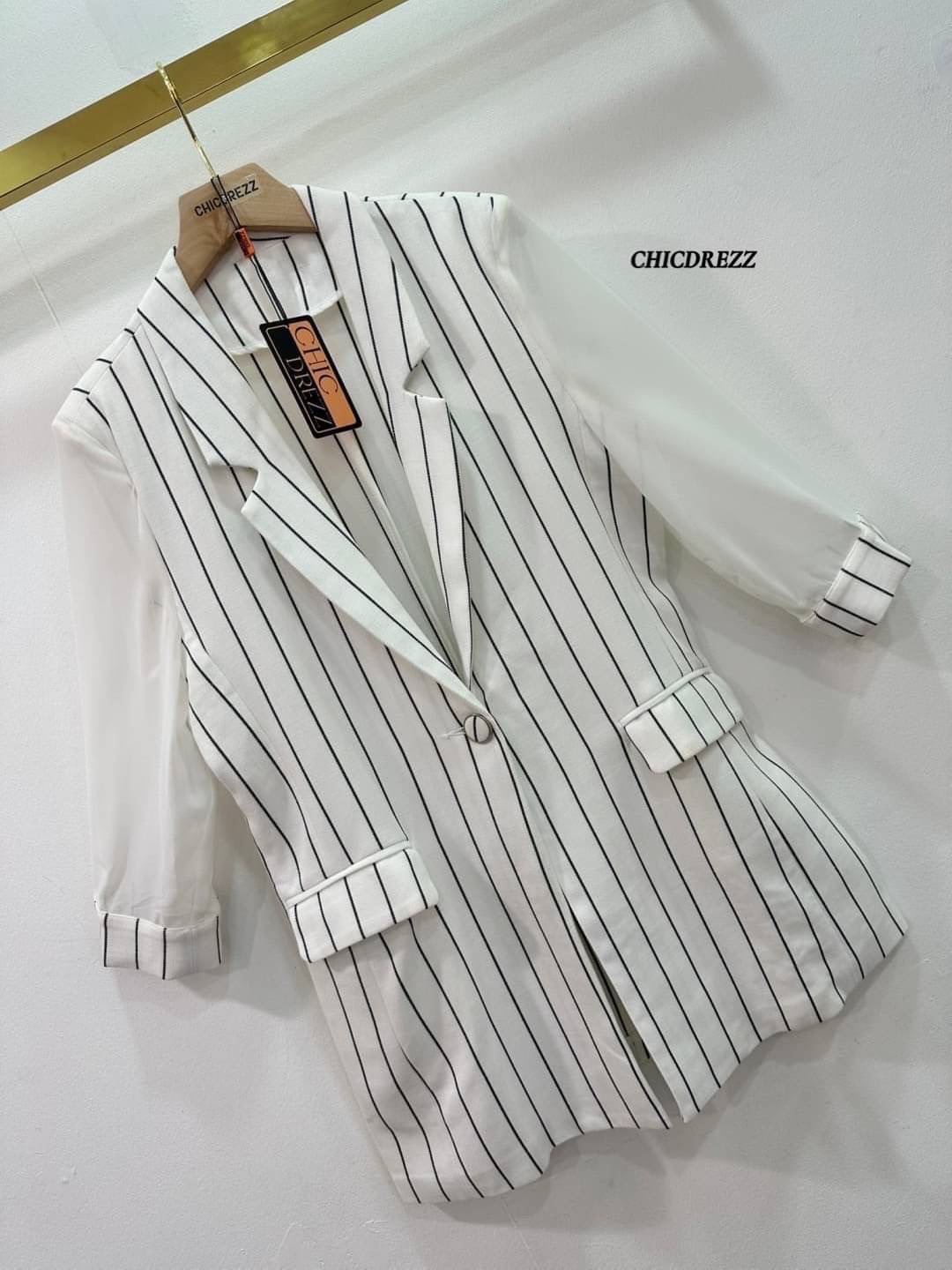 เบลเซอร์สูทสไตล์เกาหลี เสื้อสูทลายทางแขนซีทรู