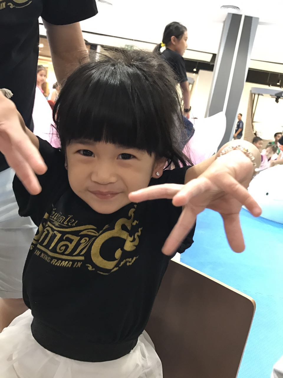 (ส่งฟรี แถมฟรีแป้นหมุดตัน)ต่างหูสำหรับผิวแพ้ง่าย Hello Kitty 40th limited edition สแตนเลสเกรดการแพทย์ ปลอดภัย 100%_STD048B